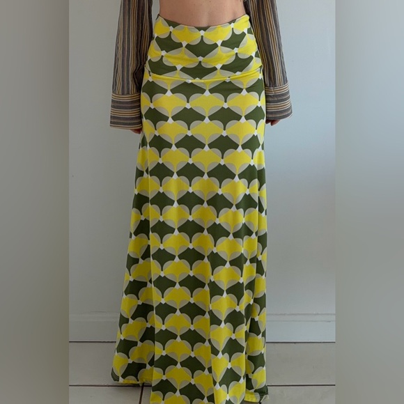 LuLaRoe Dresses & Skirts - Lularoe Maxi Skirt Retro Style Geometric Print Yellow Green Fits XS S M